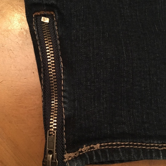 Women’s Plus Jeans - Picture 2 of 5